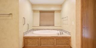 1501 East Cedar Lane Road Gallery 22