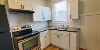 Updated 2 bedroom Townhouse - Garfield Park-South Neighborhood Gallery 7