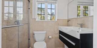 300 Euclid Ave Gallery 17