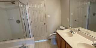 42793 PILGRIM Square Gallery 20