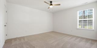 3 Bed 2.5 Bath With Fenced in Yard! Gallery 3