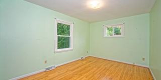 106 Tampa Avenue Gallery 12