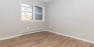 London Square Gallery 29