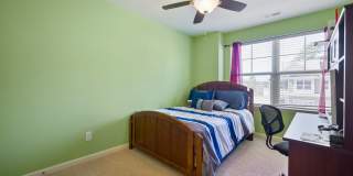 Stylish and Spacious 3bd/2.5ba Townhome w/ Garage in SE Durham! Gallery 15