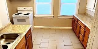 Room in 3 Bedroom Home at Martin Luther King Jr Dr SW Gallery 4
