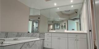 2777 Paradise Road Gallery 13