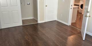 Large 5 Bedroom House in North Campus! Gallery 27