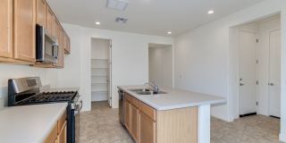 5 bedroom/ 2 bath home in Casa Grande Gallery 14