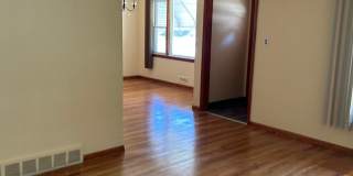 Brick 4 Bedrooms house is South Euclid With 2 Cars Detached Garage for Rent Gallery 16