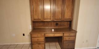 Spacious 3 bedroom, 2 bath Gallery 29