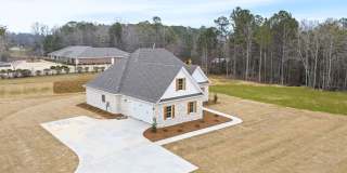 Available now. Brand new construction. 4Br, 3.5 Ba open concept home Gallery 13