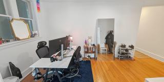 Very Spacious 2 BR/1 BA in Wrigleyville Gallery 7