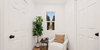 2925 West Shorb Street Gallery 26