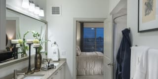 Luxe at Alewife Gallery 17