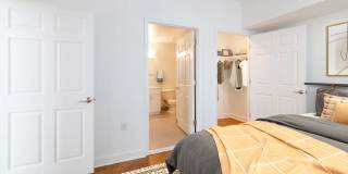 1800 Oak Apartments Gallery 18