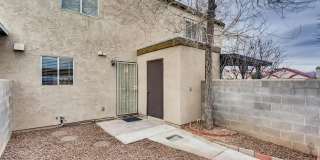 ADORABLE TOWN HOME with BALCONY and a GREAT SIZE PATIO/"BACKYARD" Gallery 29