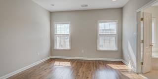42451 MAGELLAN Square Gallery 20