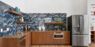 The Elinor Gallery 21