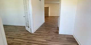 1046 Elmwood Ln Gallery 5