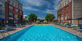 Sola Station Canalside Apartments Gallery 11