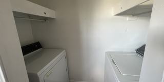 2511 39th Street Gallery 8