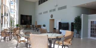 880 Mandalay Ave Gallery 21