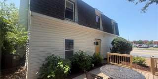 374 Eaton Street Gallery 26