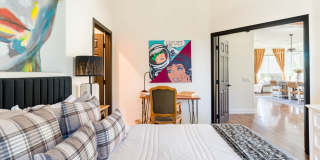 79818 Parkway Esplanade South Gallery 49