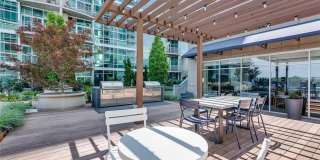 923 Peachtree Street NE Gallery 77