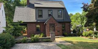 REDUCED Grandin Court Tudor with 3 Bedrooms and 2.5 Baths - EV Charging Station REDUCED Grandin Court Tudor with 3 Bedrooms and 2.5 Baths - EV Charging Station Gallery 8