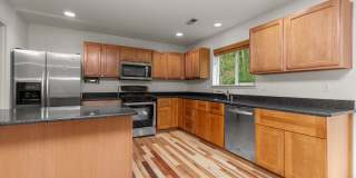 Stunning 3 bed, 2.5 bath home in desirable Bothell neighborhood Gallery 25