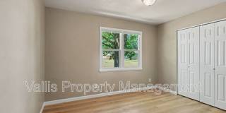 3080 Park Ave NE Gallery 21