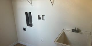 917 SUMNER STREET Gallery 22