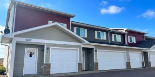 Jackson Heights Apartments & Townhomes Gallery 1