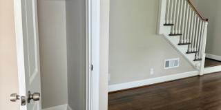 Beautifully Renovated 2 Bedroom, 1 Bath Duplex in Southwest Roanoke City Beautifully Renovated 2 Bedroom, 1 Bath Duplex in Southwest Roanoke City Gallery 10