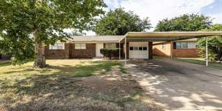 5517 16th Place Gallery 1