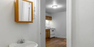 518 E Manning Street Gallery 11