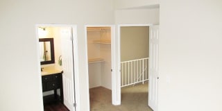 Oaks Gallery 15