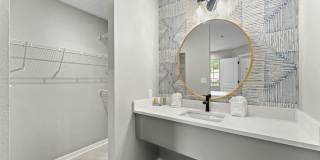 505 Collection Gallery 33