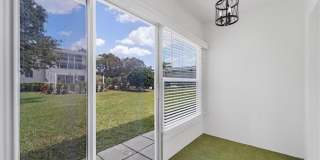 339 Joel Boulevard Gallery 27