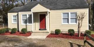 3 Bedroom / 1½ Bath Home with bonus room! Gallery 1