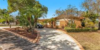 11201 SW 136th St Gallery 1