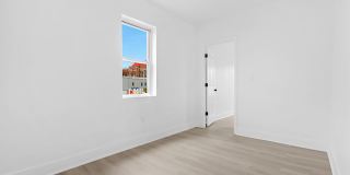 GORGEOUS end unit in Baltimore! 3 Bedrooms 3 Bathrooms Plus a Rec Room! GORGEOUS end unit in Baltimore! 3 Bedrooms 3 Bathrooms Plus a Rec Room! Gallery 25