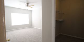 Long Realty & Property Management - 3 Bedroom Condo in Gated Community with Amenities Gallery 16