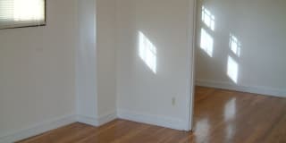 Edanola Apartments Gallery 6