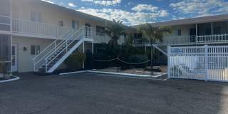 2BD/1BA on Venice Island Gallery 1