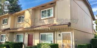 2bd/1.5ba, 1,112 sf Concord Townhome available for Lease Gallery 1