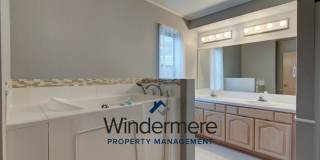 2BR/2BA Condo Overlooking the Bay - Water/Sewer/Garbage included! Gallery 18