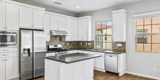 Your Next Home Awaits – Beautiful 3-Bedroom Irvine Townhome Gallery 15
