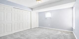1 MONTH FREE!! 2B/1B Upper Level Condo in Cottonwood Villas - Available NOW! Gallery 12